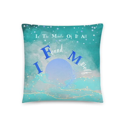 CELESTIALDREAMS_Cushion_Square_18x18_SurrenderingTide_StarBits