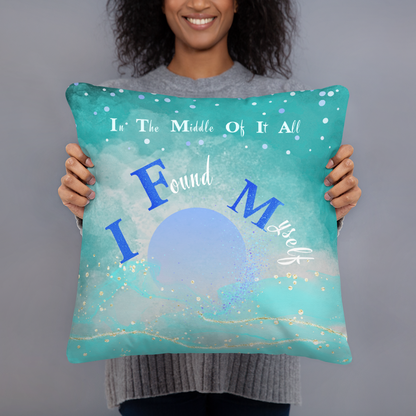 CELESTIALDREAMS_Cushion_Square_18x18_SurrenderingTide_StarBits