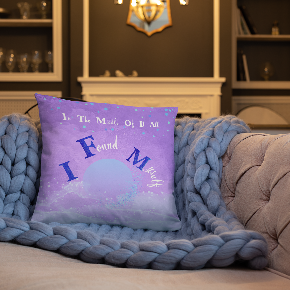 CELESTIALDREAMS_Cushion_Square_18x18_DivineAmethyst_StarBits